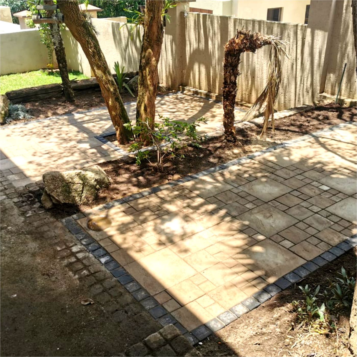 Backyard revival paving 1